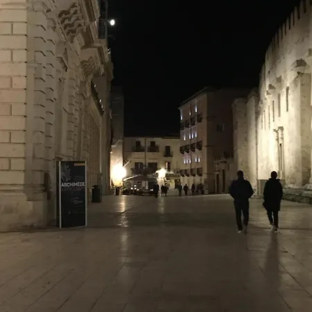 Bed & Breakfast Domus Gaetani 4*